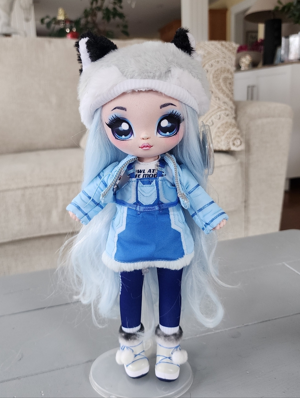 🐺 MGA Entertainment Na Na Na Surprise Teens 11" Fashion Doll Alaska Frost